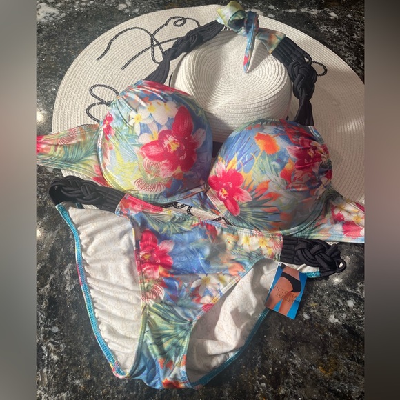 Largest collection of VS bikini bombshells in various sizes see description - Picture 13 of 16